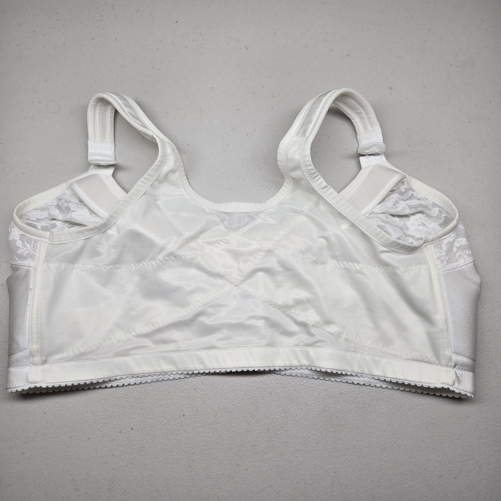 Comfort Choice Women Bra 44DDD White Floral Wireless Lace Wide Strap